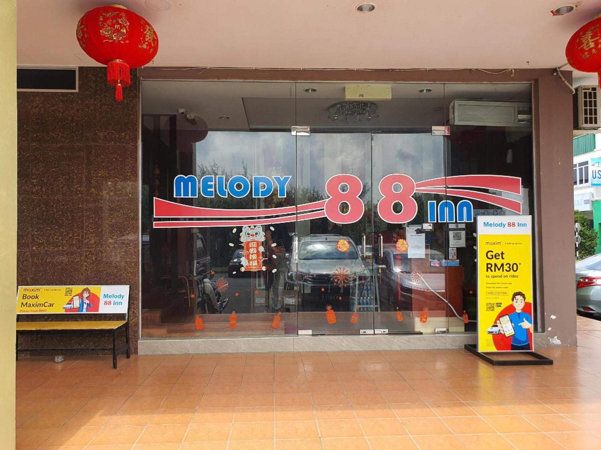 Oyo 90964 Melody 88 Inn Miri Exterior foto